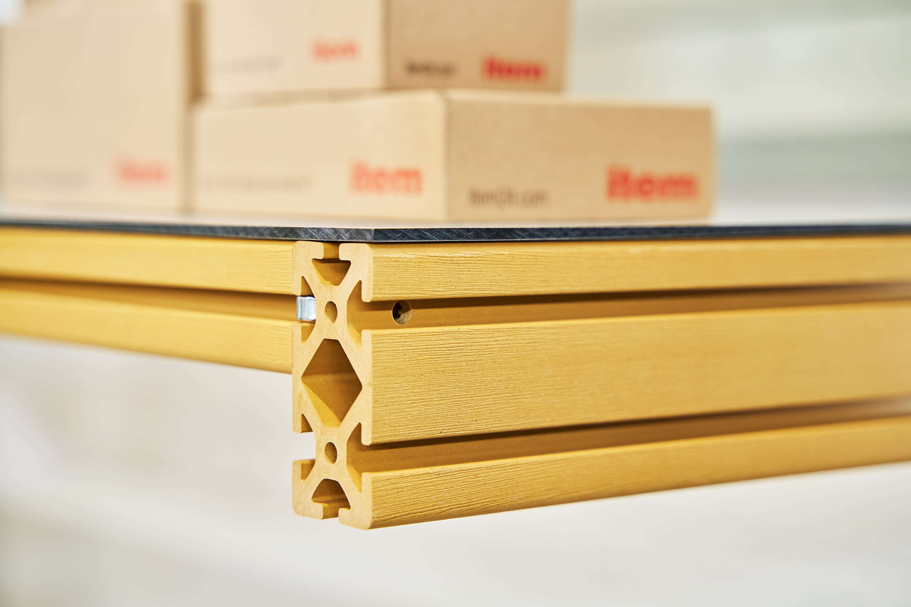 Wood fibre and steel profiles
