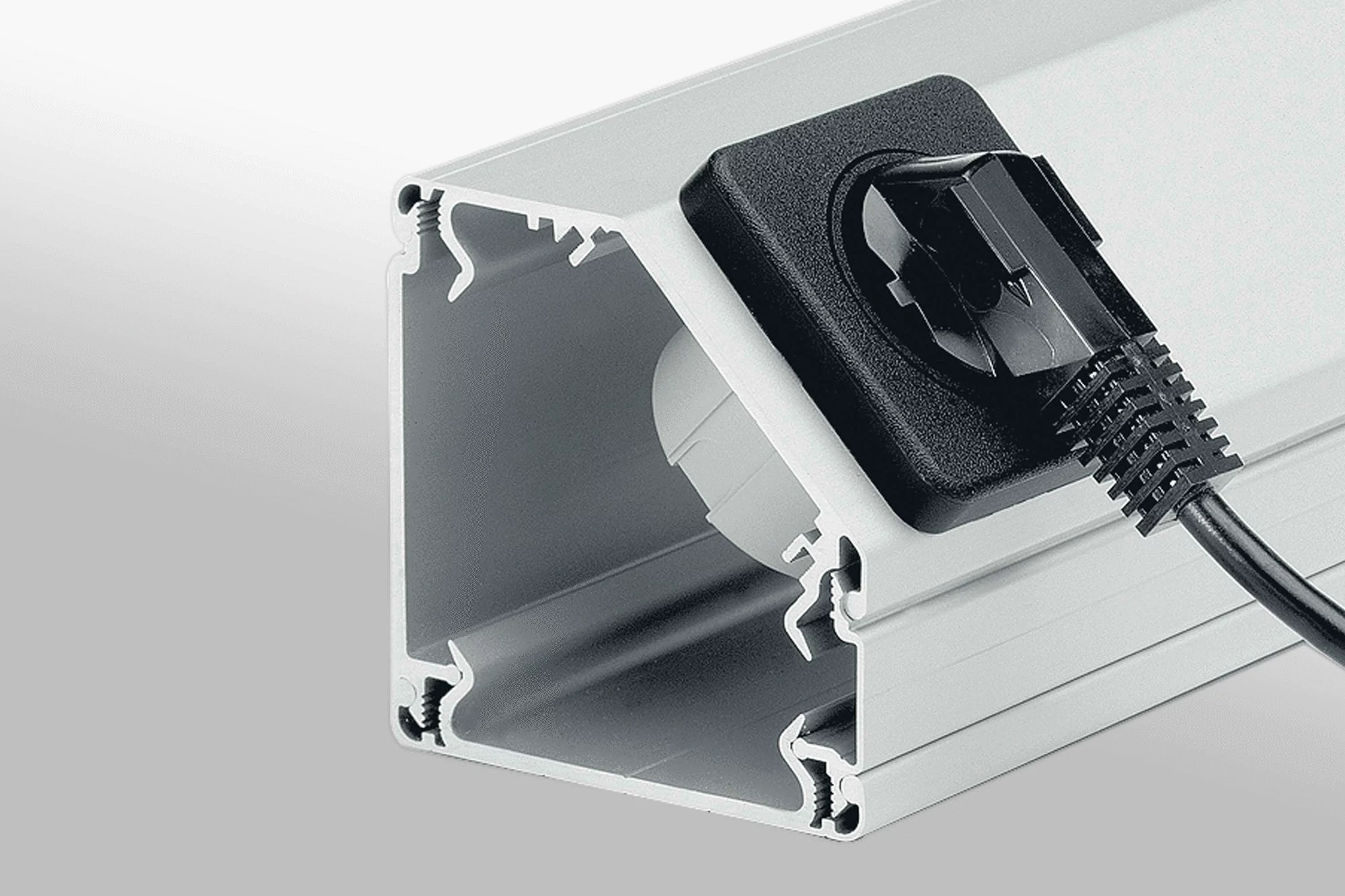 Presa Elettrica Doppia Incassata Construct Pro CON1000B – Nero Lucido ETL