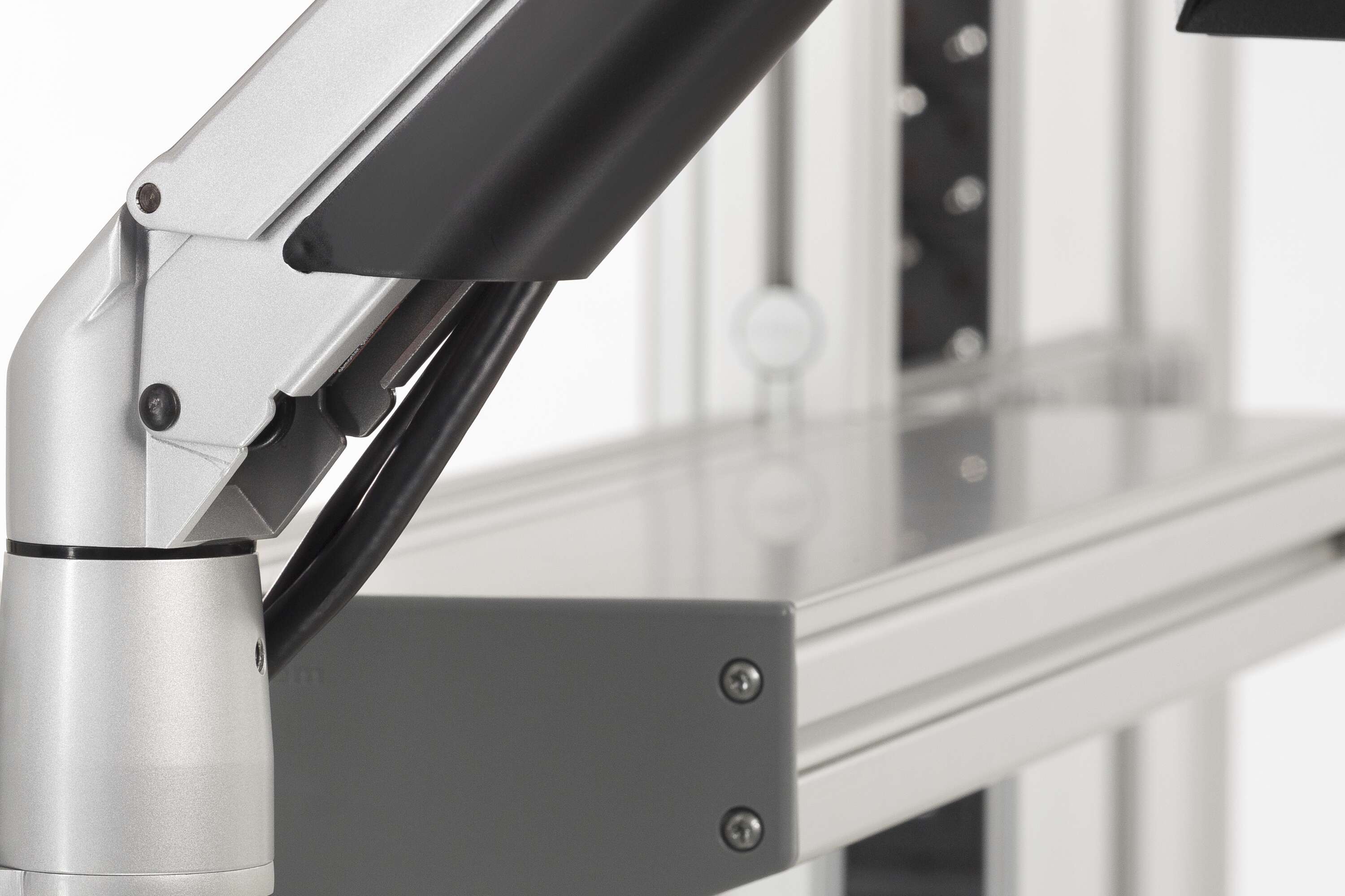 Wysięgniki do monitora, z regulacją wysokości